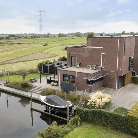 Suder Stienplaat 115 - LEEUWARDEN